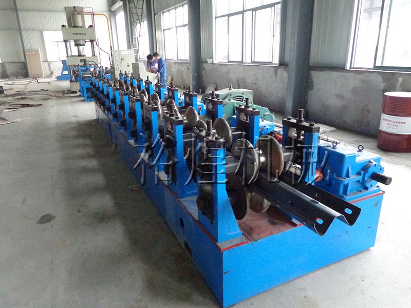 兩波護欄板設備價格 兩波護欄板設備價格