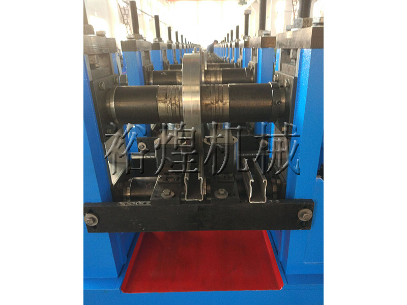 光伏支架設備成型機 光伏支架設備成型機